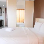 Good Deal Studio Room At Beverly Dago Apartment By Travelio