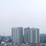 Good Deal Studio Room At Beverly Dago Apartment By Travelio