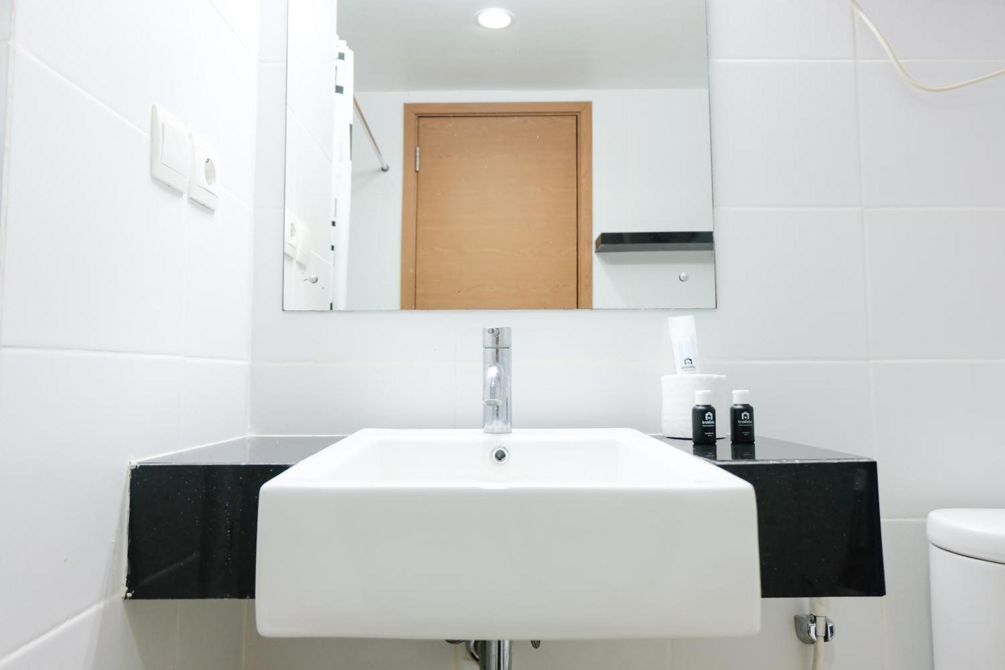 Apartemen Good At Beverly Dago By Travelio